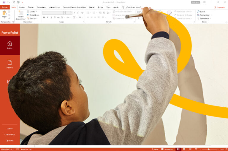 🤨 Por qué la educación chilena necesita aulas interactivas (y no más PowerPoints)?